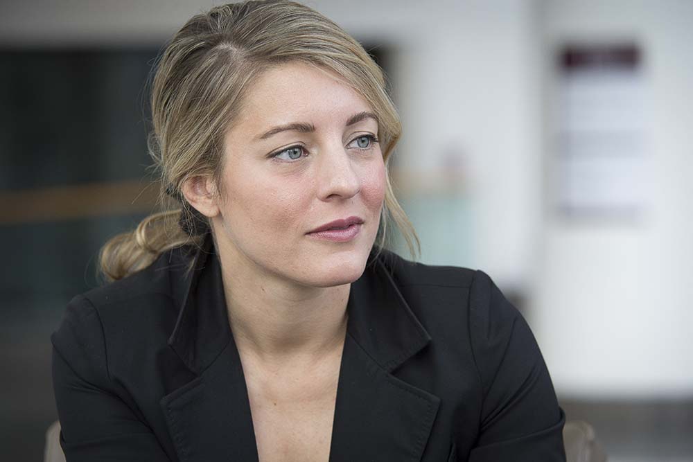 melanie joly